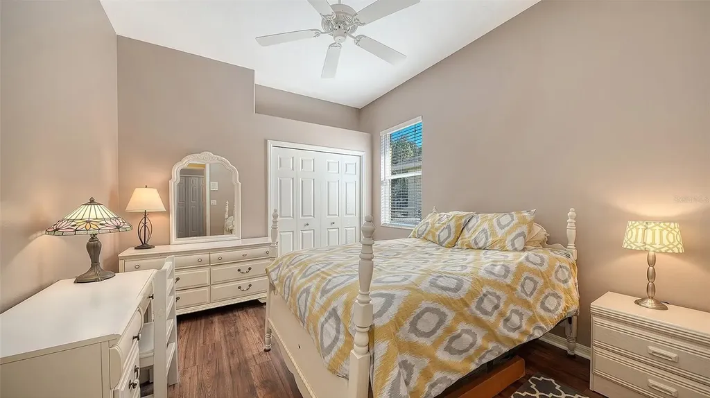 5566 Magnolia Tree Terrace Sarasota FL 34233