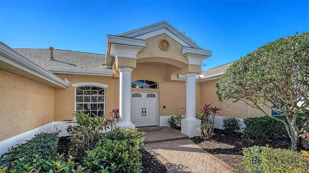 5566 Magnolia Tree Terrace Sarasota FL 34233