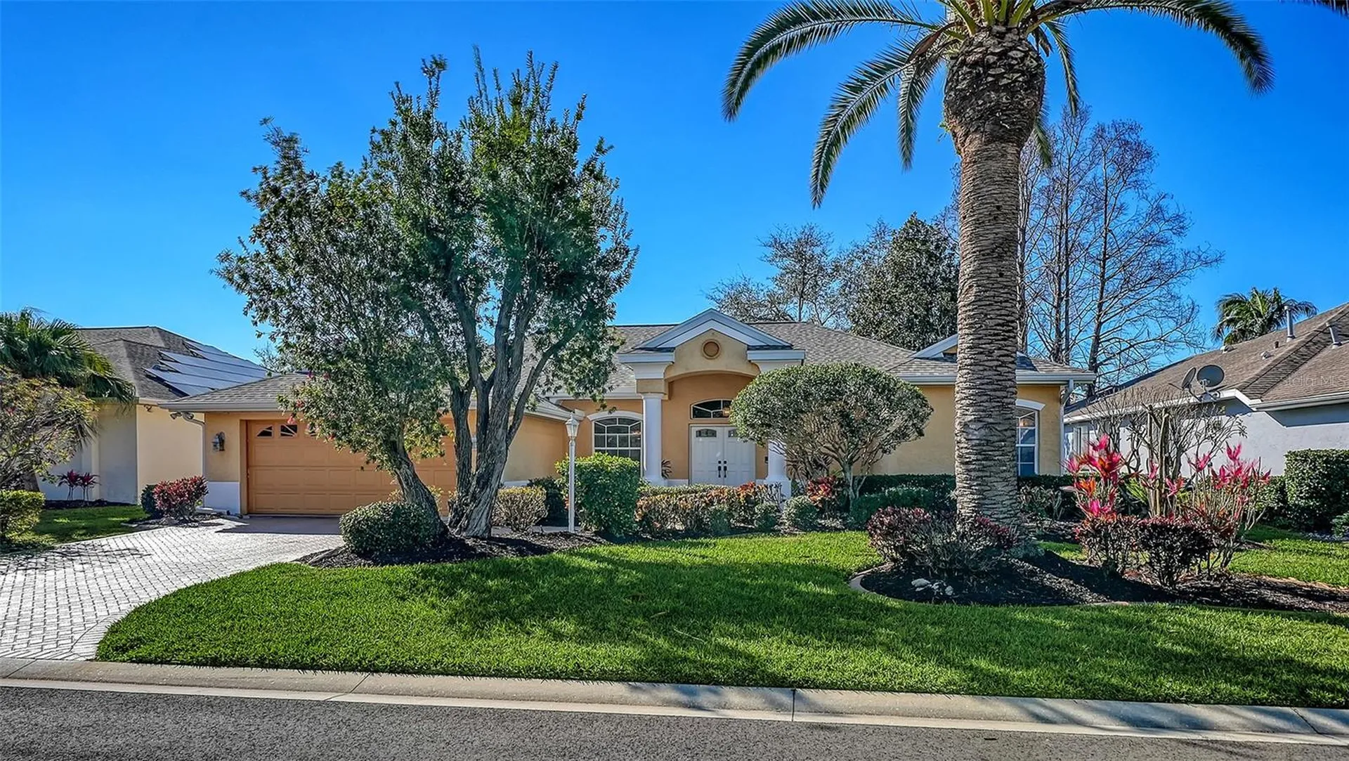 5566 Magnolia Tree Terrace Sarasota FL 34233