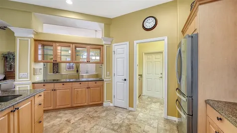 5566 Magnolia Tree Terrace Sarasota FL 34233