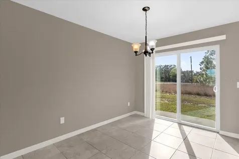 162 Malauka Run Ocklawaha FL 32179