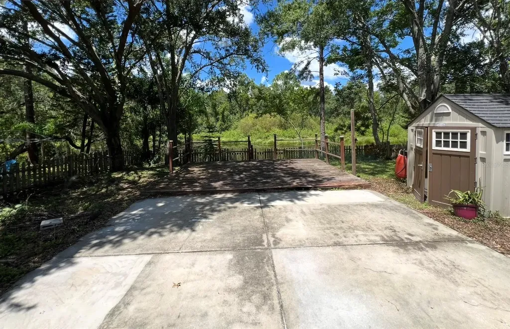 12824 Dunhill Drive Tampa FL 33624