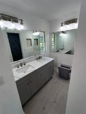 12824 Dunhill Drive Tampa FL 33624