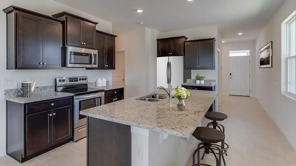 8590 Pinecrest Trail Wildwood FL 34785