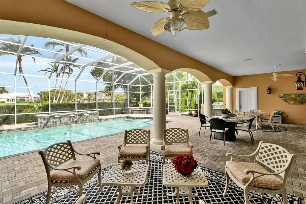 4079 Las Palmas Way Sarasota FL 34238