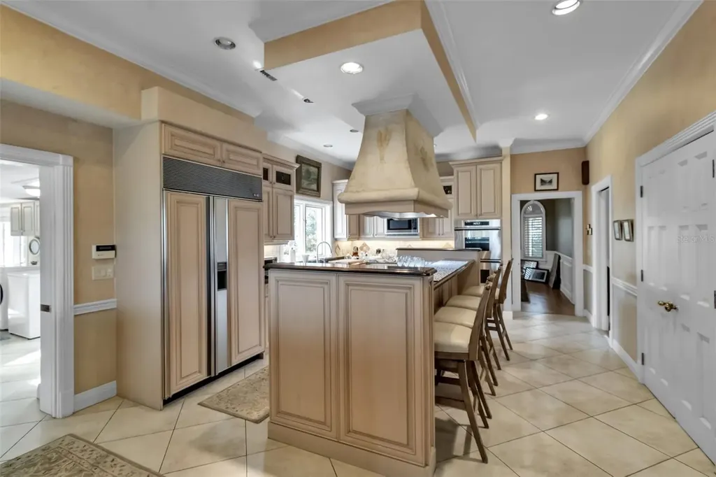 4079 Las Palmas Way Sarasota FL 34238