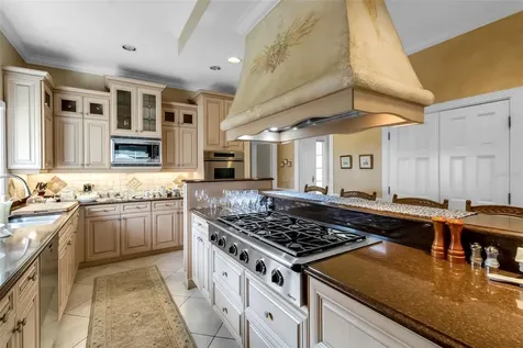 4079 Las Palmas Way Sarasota FL 34238