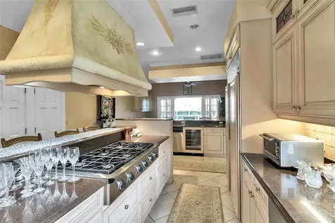 4079 Las Palmas Way Sarasota FL 34238