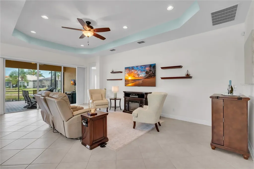 16133 Coquina Bay Lane Wimauma FL 33598