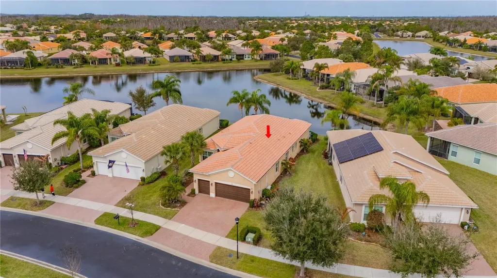 16133 Coquina Bay Lane Wimauma FL 33598
