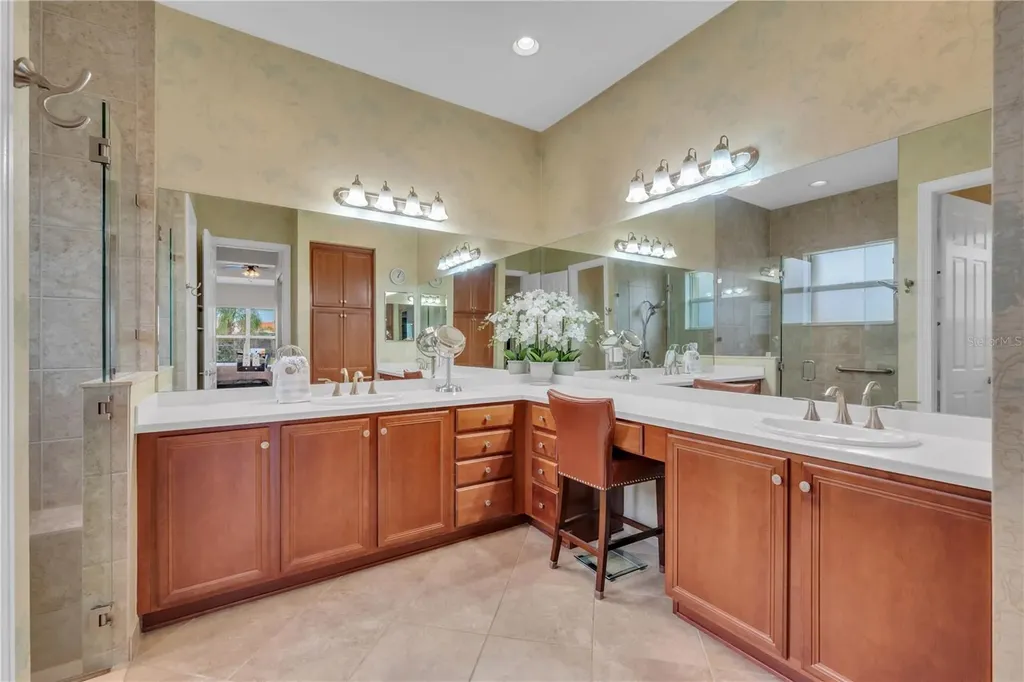 16133 Coquina Bay Lane Wimauma FL 33598