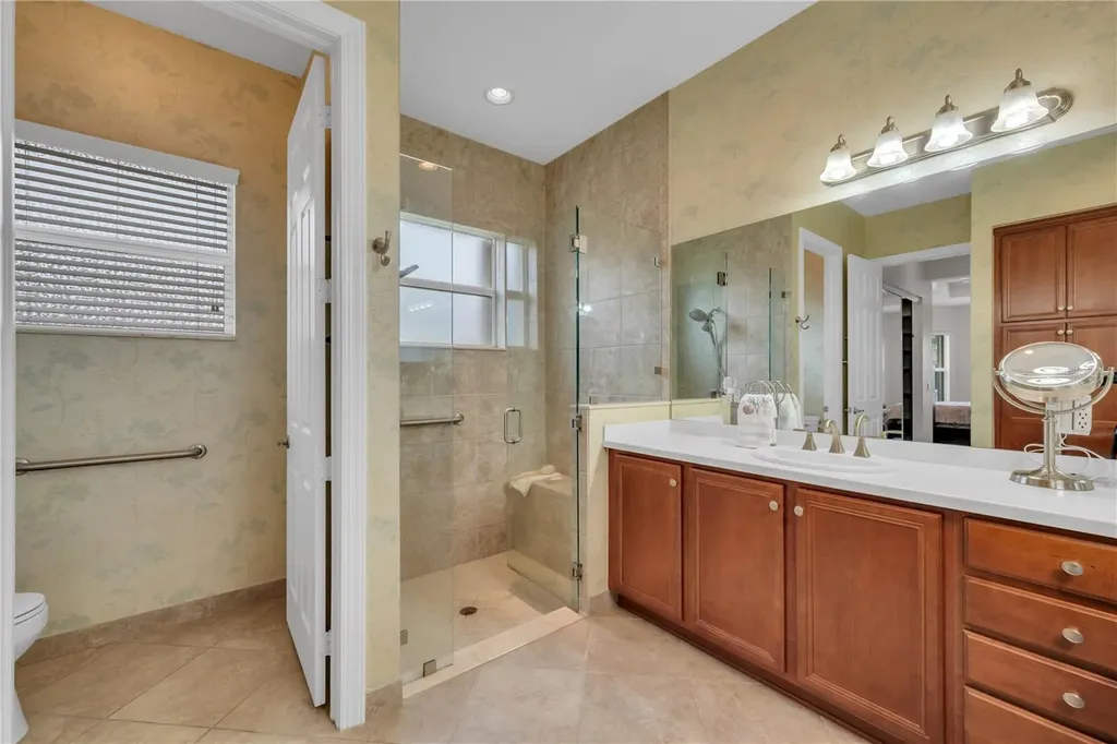 16133 Coquina Bay Lane Wimauma FL 33598