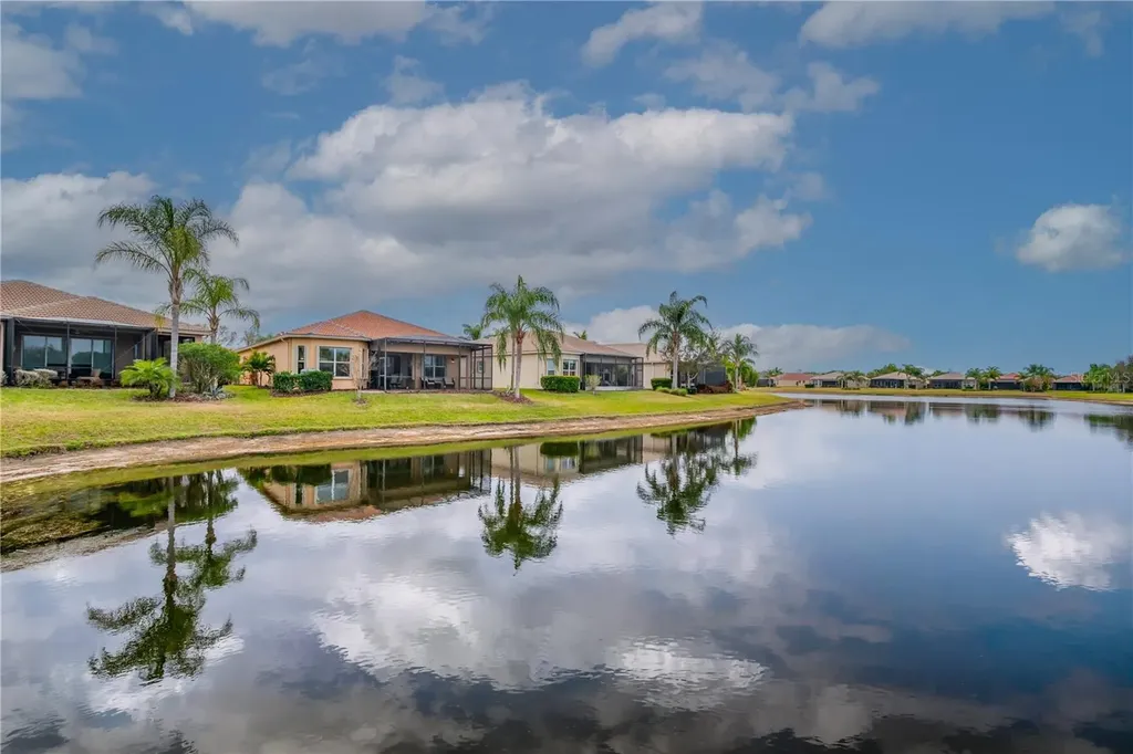 16133 Coquina Bay Lane Wimauma FL 33598