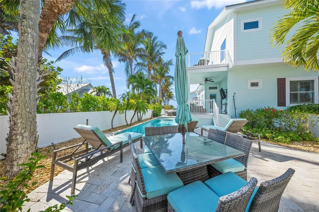 105 49th Street Holmes Beach FL 34217