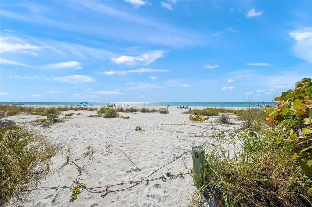 105 49th Street Holmes Beach FL 34217
