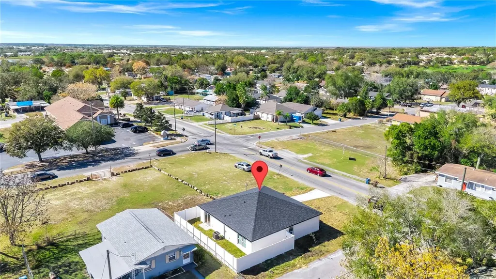 701 Claude Holmes Sr Avenue Haines City FL 33844