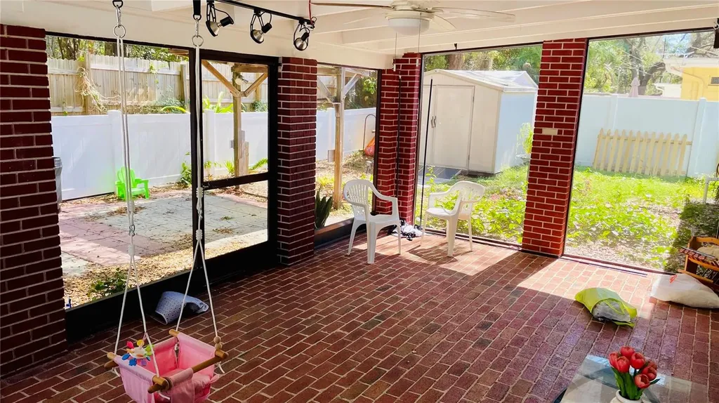 14809 Tulip Drive Tampa FL 33613