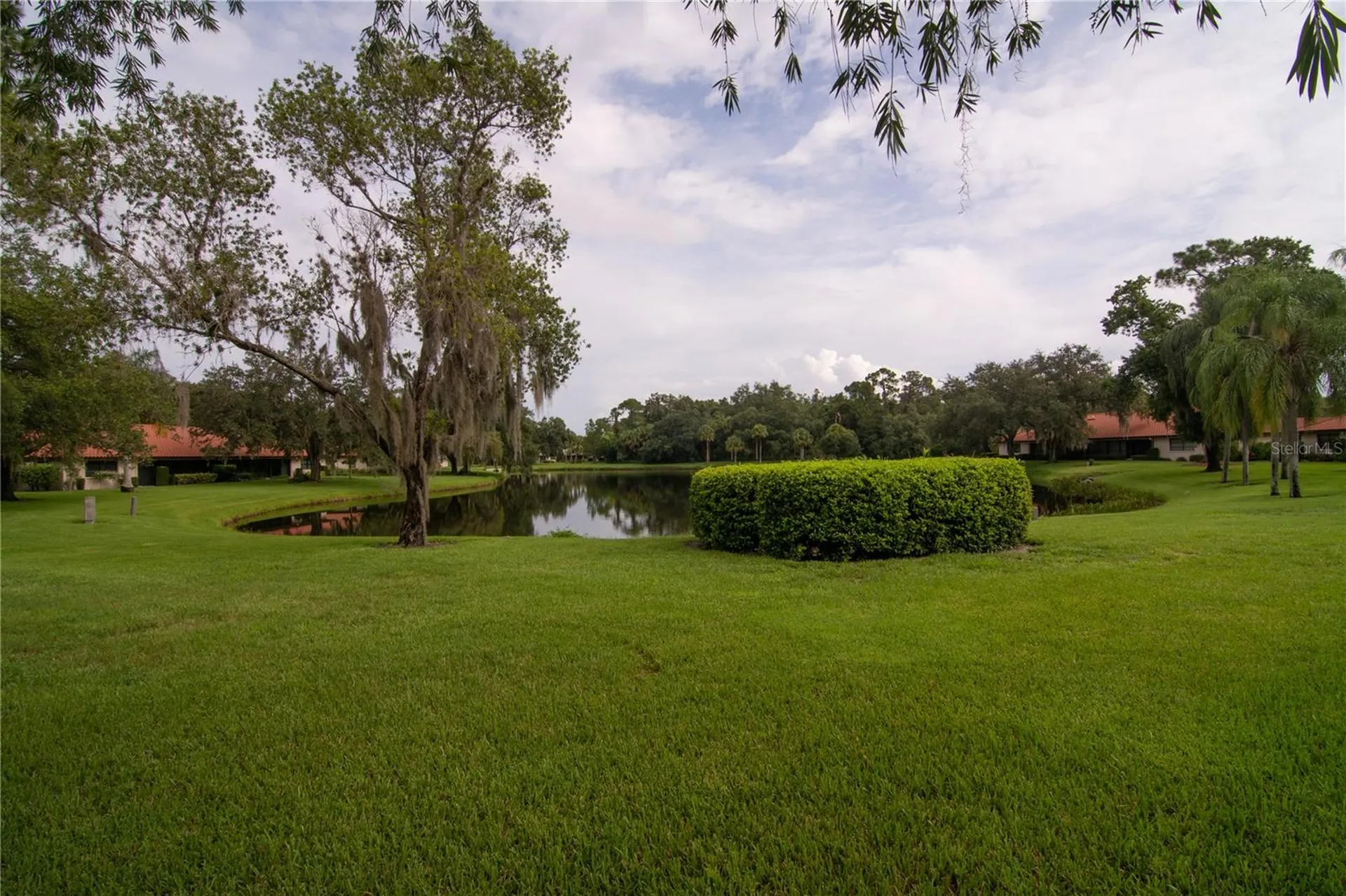 5635 Golf Pointe Drive Sarasota FL 34243