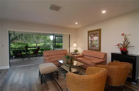5635 Golf Pointe Drive Sarasota FL 34243