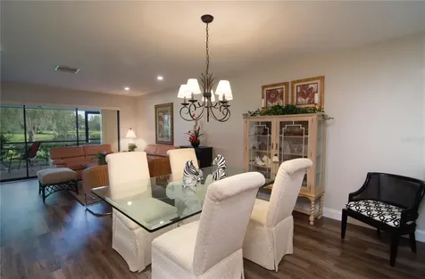 5635 Golf Pointe Drive Sarasota FL 34243