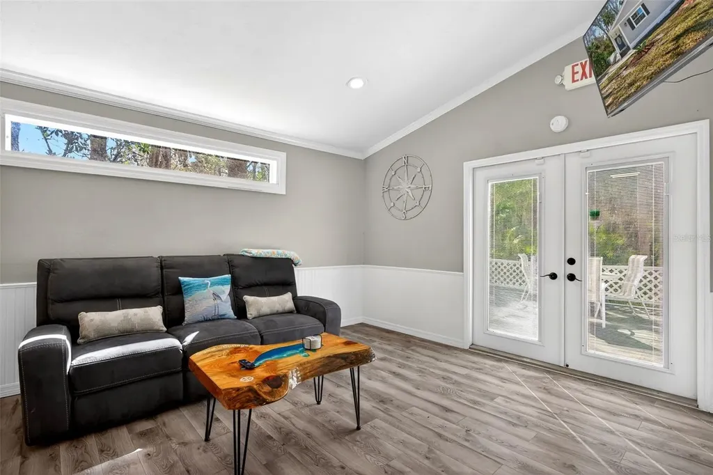 110 NE Crystal Street Crystal River FL 34428