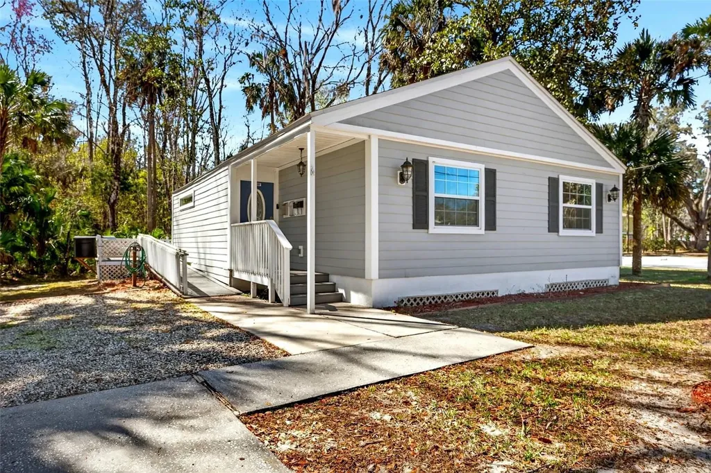 110 NE Crystal Street Crystal River FL 34428