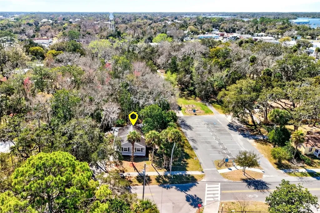110 NE Crystal Street Crystal River FL 34428
