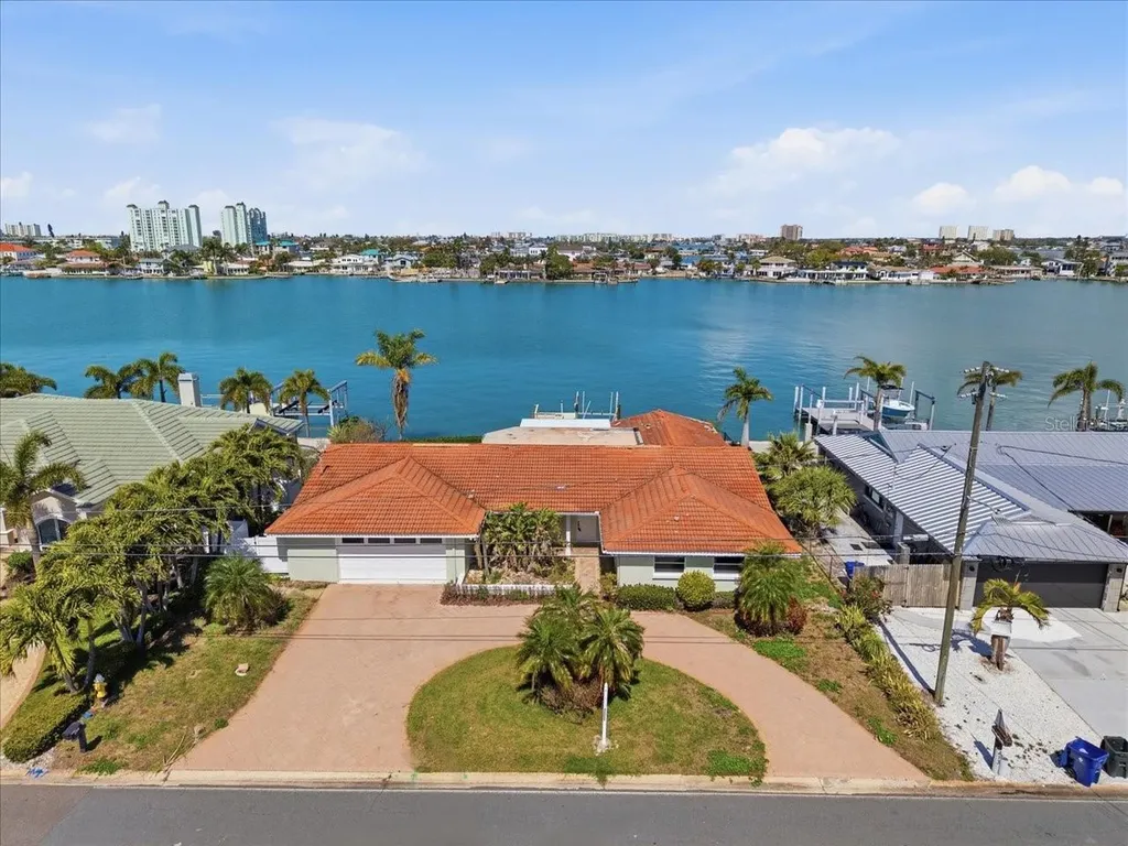 411 55th Avenue St Pete Beach FL 33706