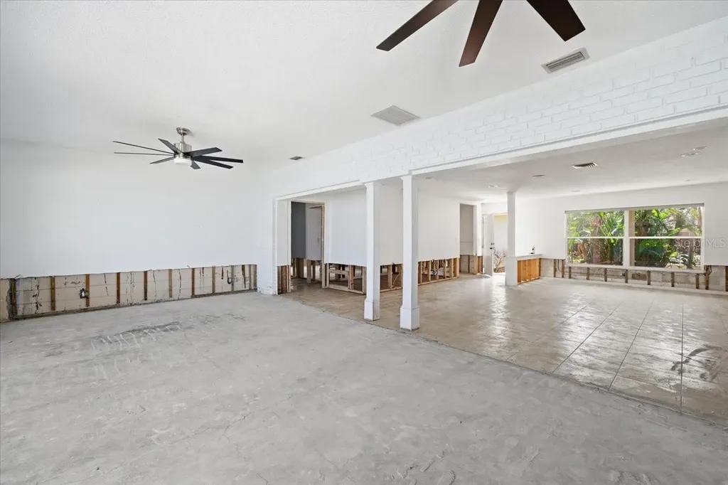 411 55th Avenue St Pete Beach FL 33706