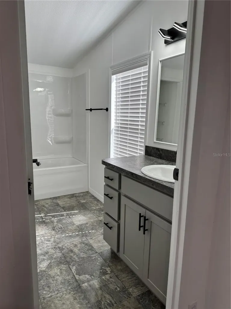5525 W Evans Street Coleman FL 33521
