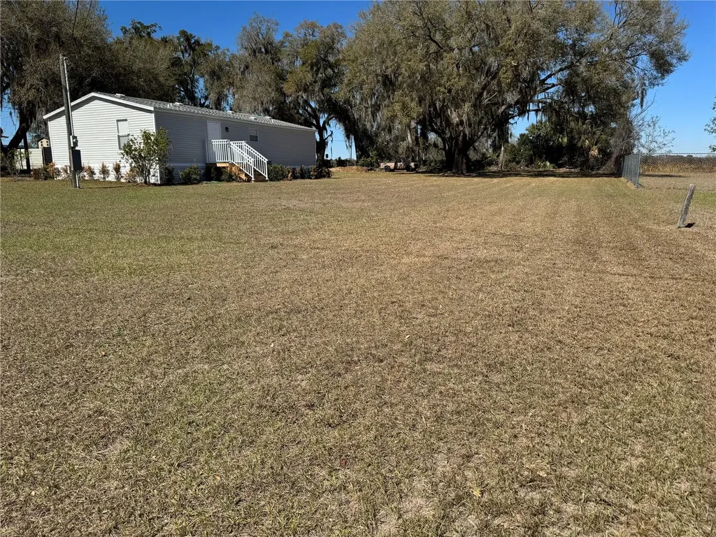 5525 W Evans Street Coleman FL 33521