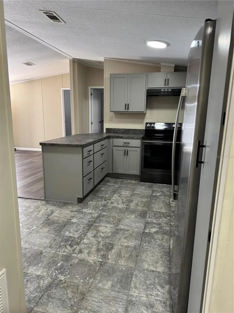 5525 W Evans Street Coleman FL 33521