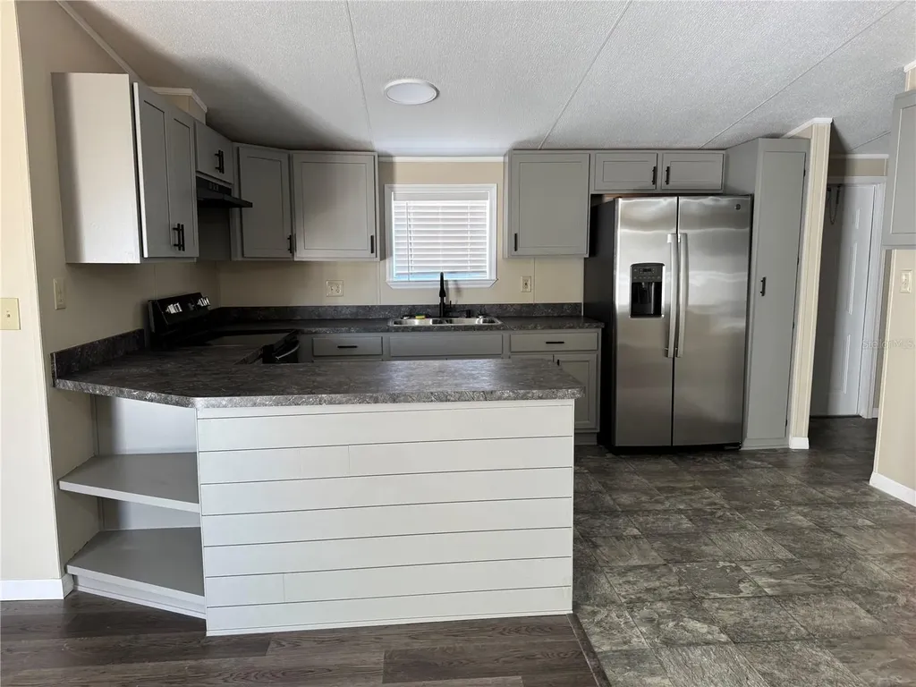 5525 W Evans Street Coleman FL 33521