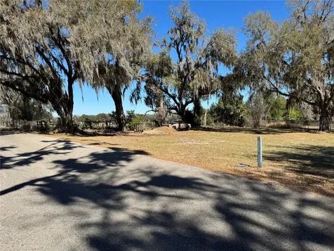 5525 W Evans Street Coleman FL 33521