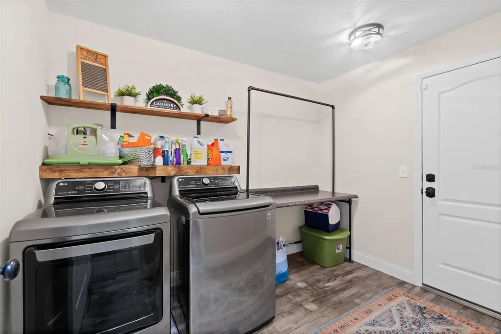 3440 Hammock Road Mims FL 32754