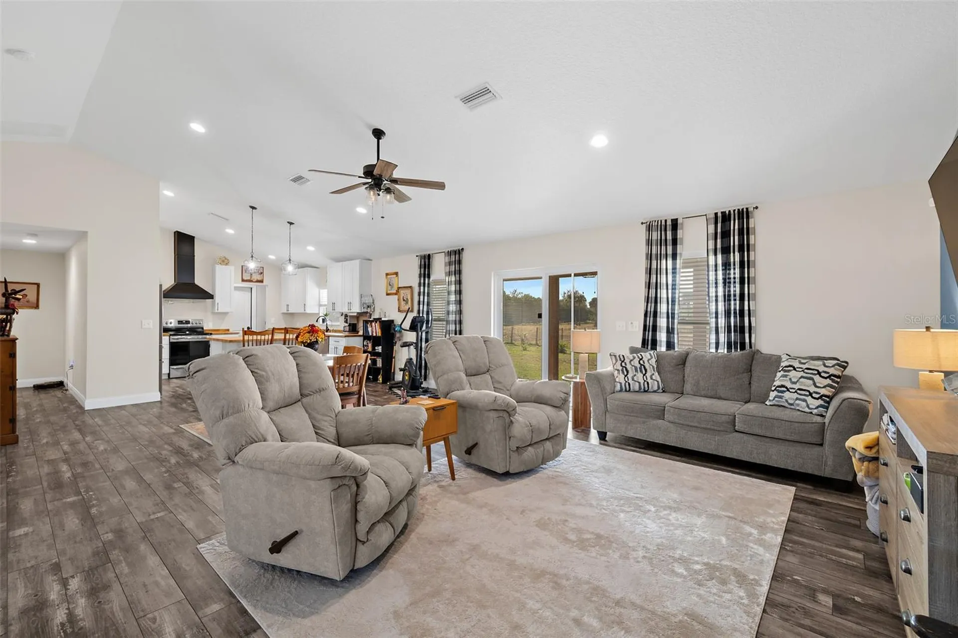 3440 Hammock Road Mims FL 32754