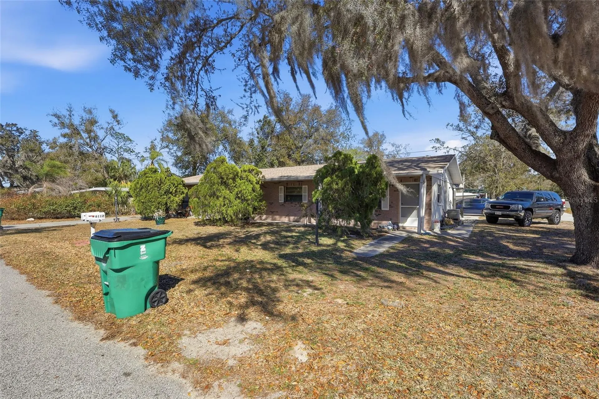 6112 & 6116 9th Street Zephyrhills FL 33542