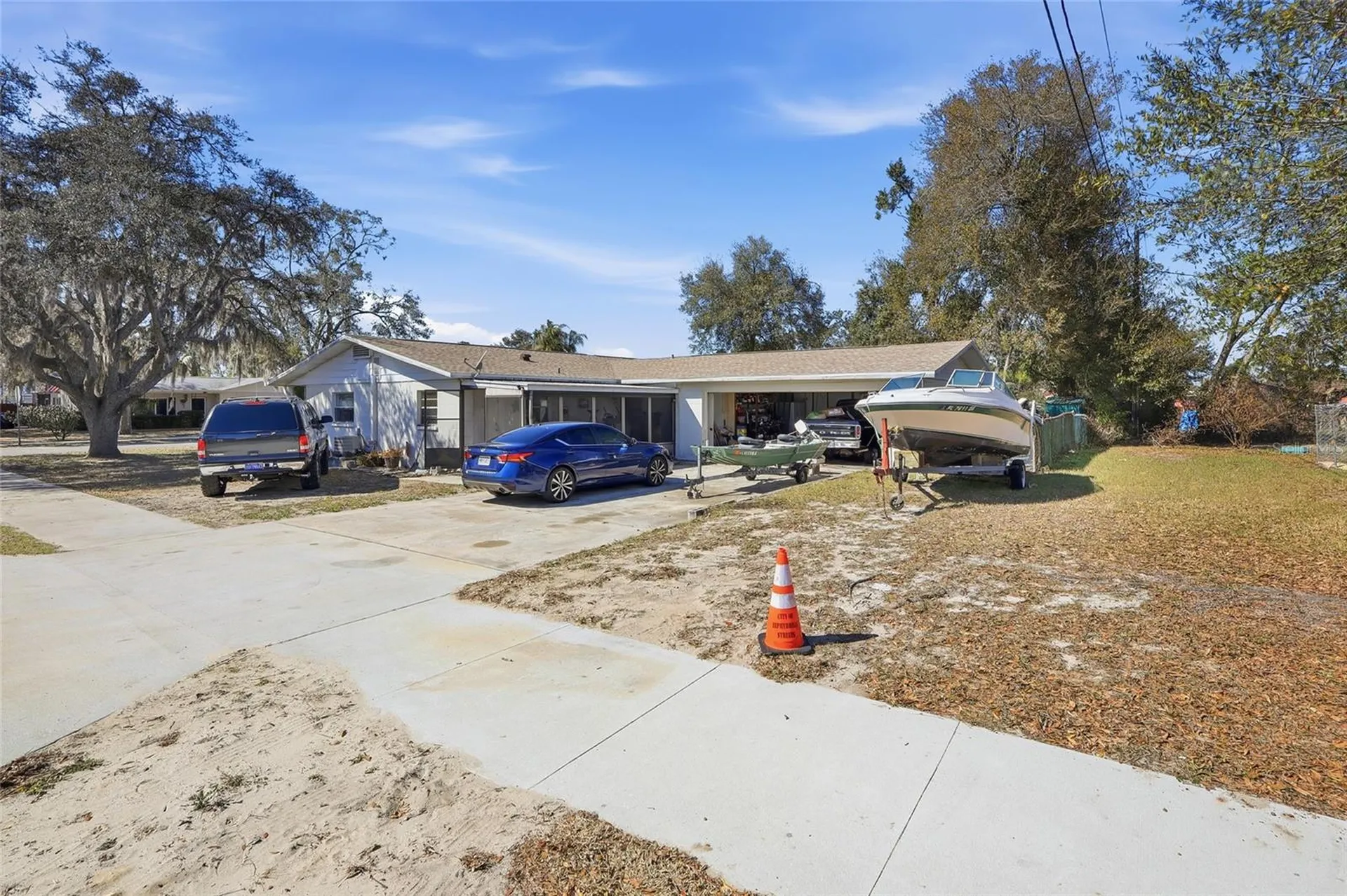 6112 & 6116 9th Street Zephyrhills FL 33542