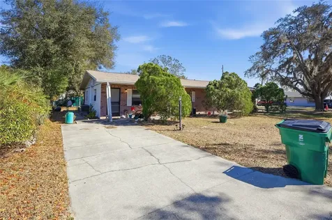 6112 & 6116 9th Street Zephyrhills FL 33542