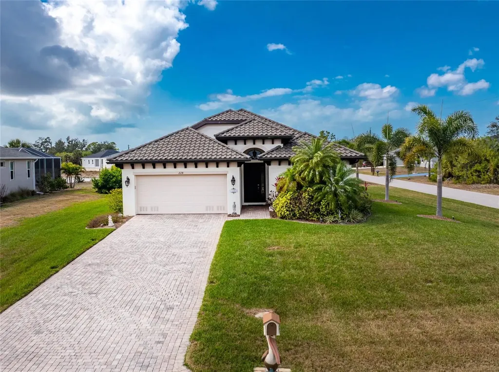228 Antilla Drive Rotonda West FL 33947