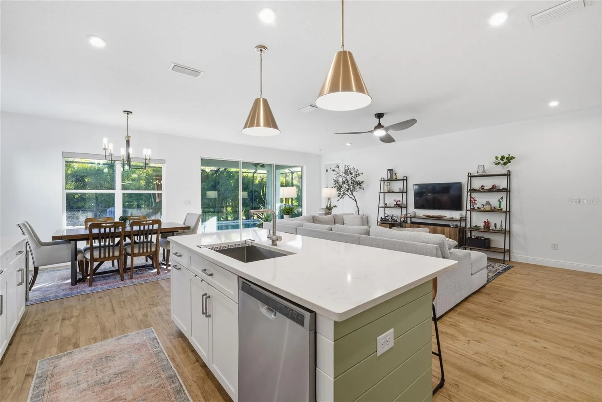 5909 Silver Sun Drive Apollo Beach FL 33572
