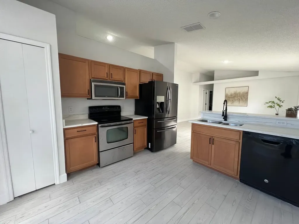 1716 Chatham Circle Apopka FL 32703