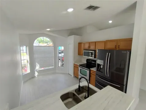 1716 Chatham Circle Apopka FL 32703