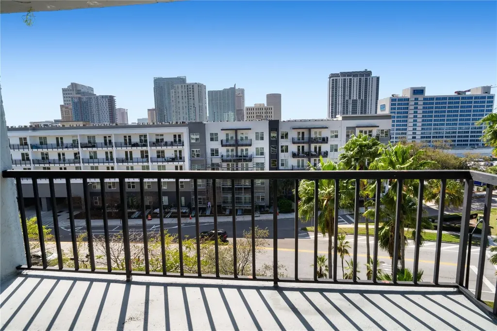 201 W Laurel Street Tampa FL 33602