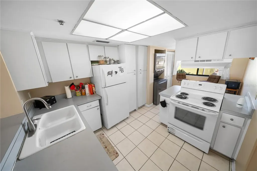 201 W Laurel Street Tampa FL 33602