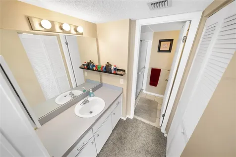 201 W Laurel Street Tampa FL 33602