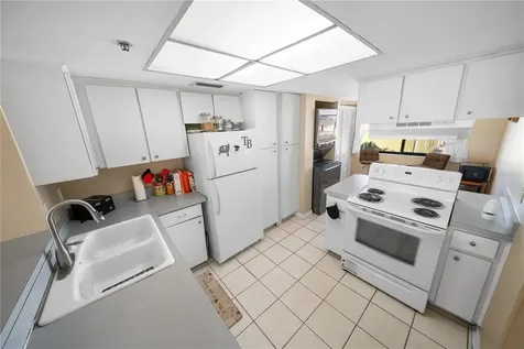 201 W Laurel Street Tampa FL 33602