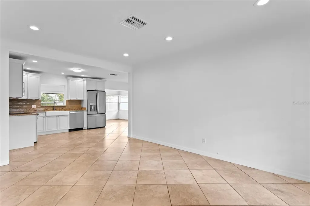 761 42nd Avenue N St Petersburg FL 33703