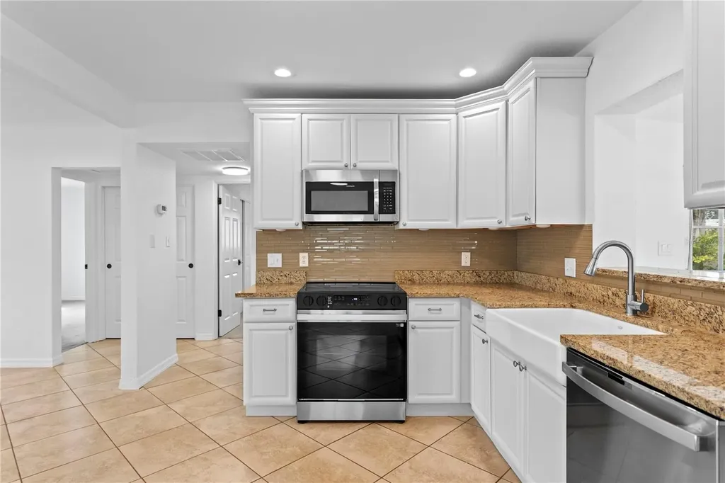761 42nd Avenue N St Petersburg FL 33703