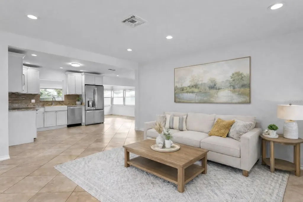 761 42nd Avenue N St Petersburg FL 33703